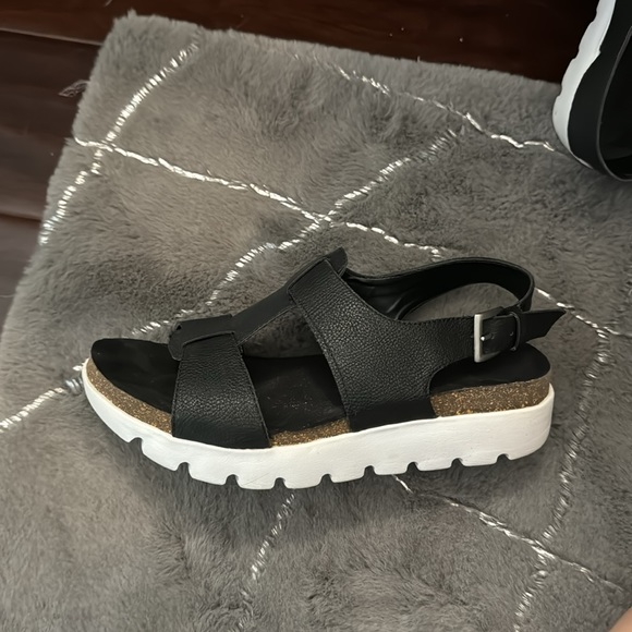 Aerosoles size 6 slip on sandal - Picture 6 of 6